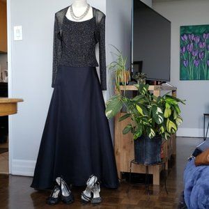 JS Collections black 3 pc holiday gown